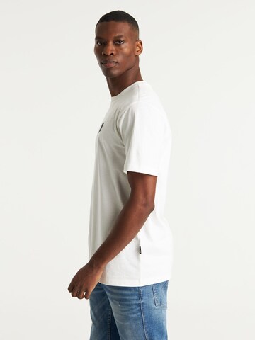 T-Shirt 'Trez' CHASIN' en blanc