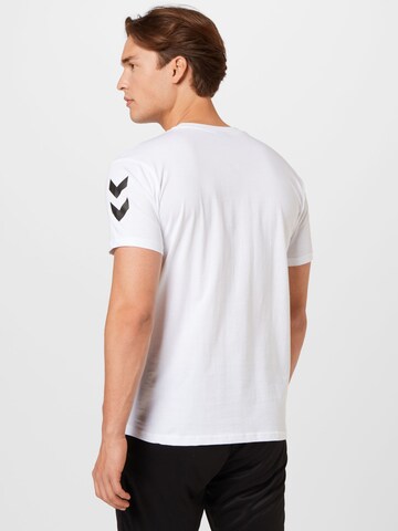 T-Shirt fonctionnel Hummel en blanc