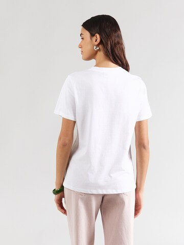 PIECES Tričko 'PCGURU' – bílá