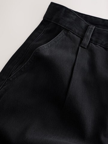 Next Bő szár Redős farmer 'N. Premium' - fekete