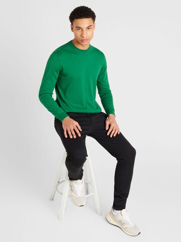 UNITED COLORS OF BENETTON Regularny krój Sweter w kolorze zielony