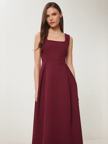 Happiness İstanbul Jurk 'Midi' in Rood