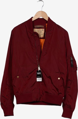 ALPHA INDUSTRIES Jacke M in Rot: Vorderseite