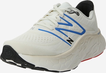 Chaussure de course 'More' new balance en beige : devant