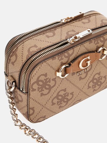 GUESS Tasche ' Izzy' in Beige