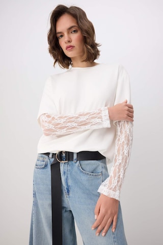 Tricou de la Trendyol pe bej