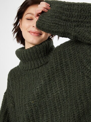 WEEKDAY Pullover in Grün