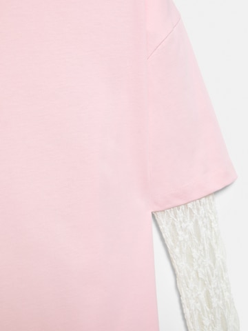 Pull&Bear Тениска в розово