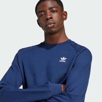 ADIDAS ORIGINALS Sweatshirt 'Trefoil Essentials' in Blauw