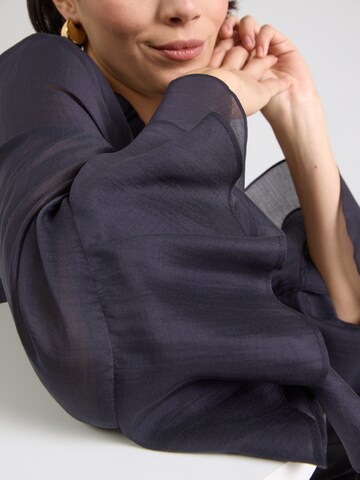 COMMA Μπλούζα σε μπλε