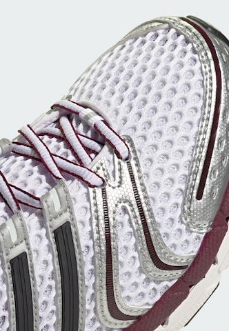 Sneaker bassa 'Adistar Control 5' di ADIDAS ORIGINALS in bianco