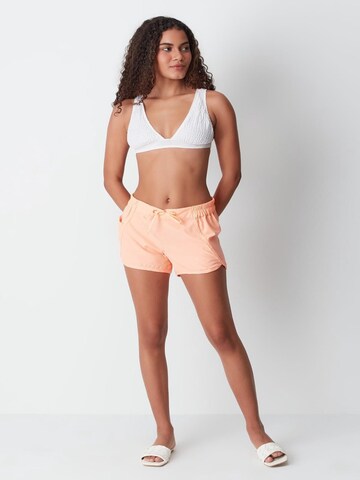 C&City Regular Zwemshorts in Oranje: voorkant