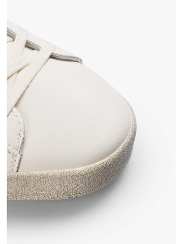 Scalpers Σνίκερ χαμηλό 'Schenry' σε λευκό