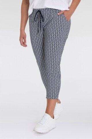 KjBRAND Regular Pants in Blue: front