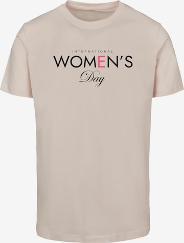 Merchcode Shirt 'WD - International Women' in Roze: voorkant