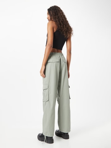 Abercrombie & Fitch - Loosefit Pantalón cargo en verde