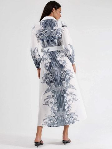 MSN Collection Midi Kleid in Weiß
