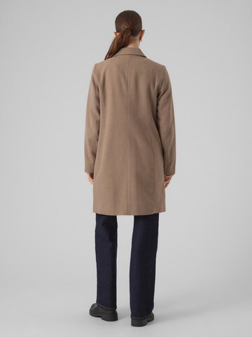 VERO MODA Between-Seasons Coat 'GIANNACINDY' in Brown