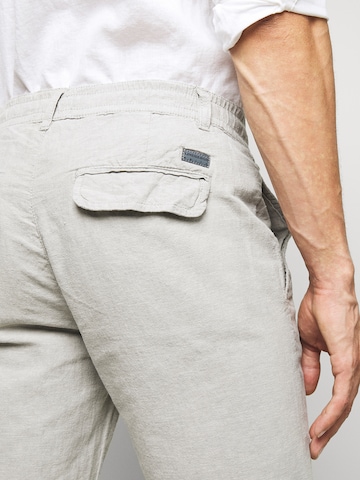 Lindbergh Regular Hose in Grau