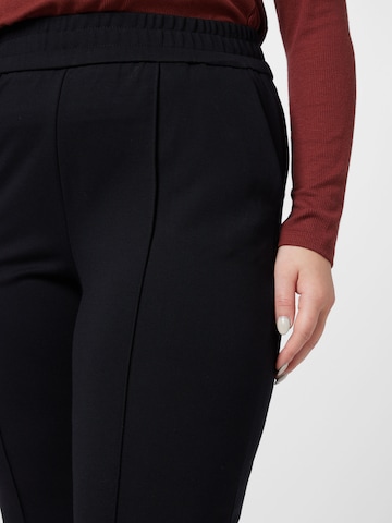 ONLY Carmakoma Regular Pleat-Front Pants in Black