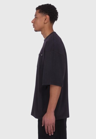 Dropsize Shirt in Schwarz