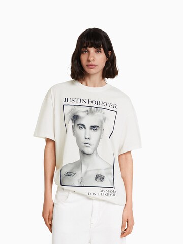 T-shirt Bershka en blanc : devant