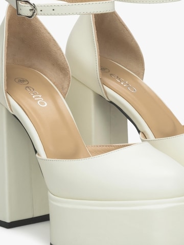 Estro Sandal '53-2310' in Beige