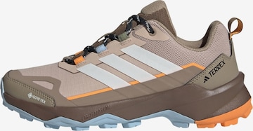 Chaussure basse 'Skychaser AX5' ADIDAS TERREX en marron : devant