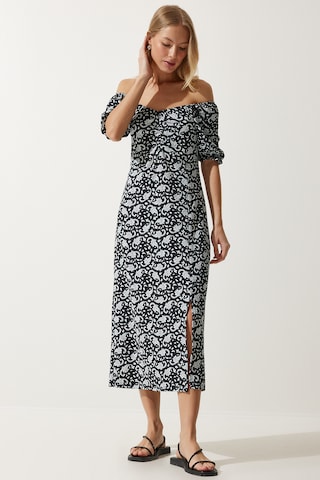 Happiness İstanbul Рокля в черно