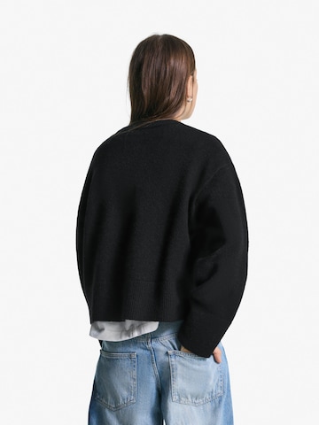 Bershka Sweater in Black