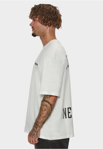 Maglietta 'Legends Never Die' di Dropsize in beige
