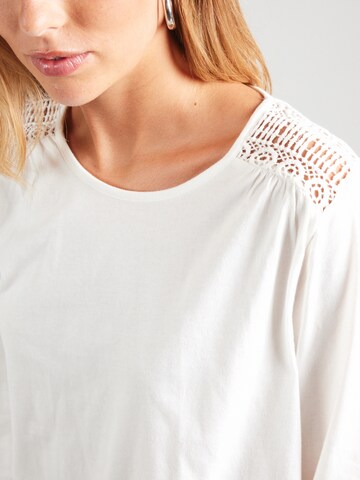 Tricou 'JDYPILA' de la JDY pe alb
