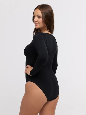 Body modellante 'Longsleeve Sculpting Bodysuit with Slip' di cfab in nero