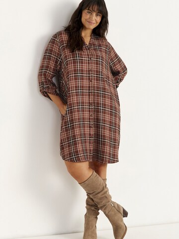 Robe Cellbes of Sweden en marron
