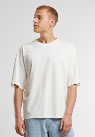 Urban Classics Shirt in White: front