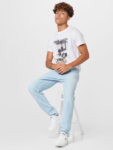 Redefined Rebel T-Shirt 'Sergio' in Weiß
