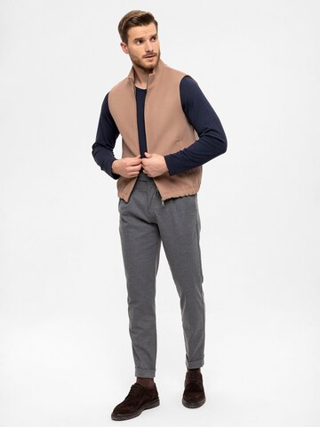 Gilet di Antioch in beige