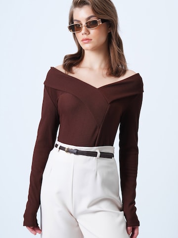 Trend Alaçatı Stili Póló - barna