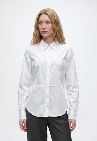 GAP - Blusa en blanco: frente