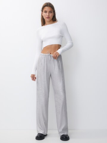 Regular Pantaloni de la Pull&Bear pe argintiu