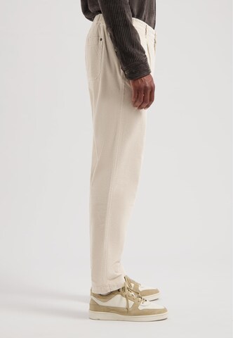 regular Pantaloni con pieghe 'Logan' di Dstrezzed in grigio
