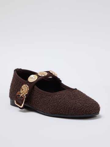 Ballerina con cinturino di Trendyol in marrone: frontale