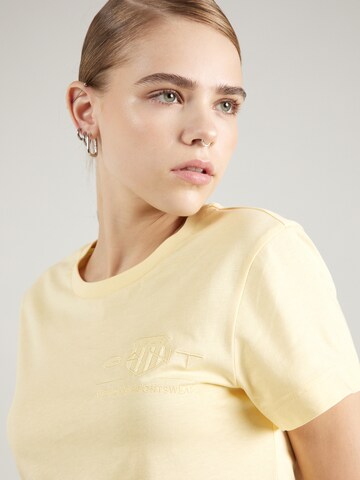 T-shirt GANT en jaune