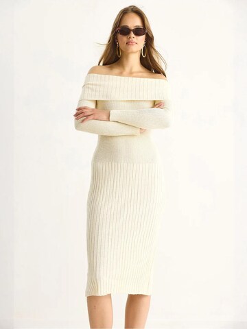 Bianco Lucci Gebreide jurk in Beige