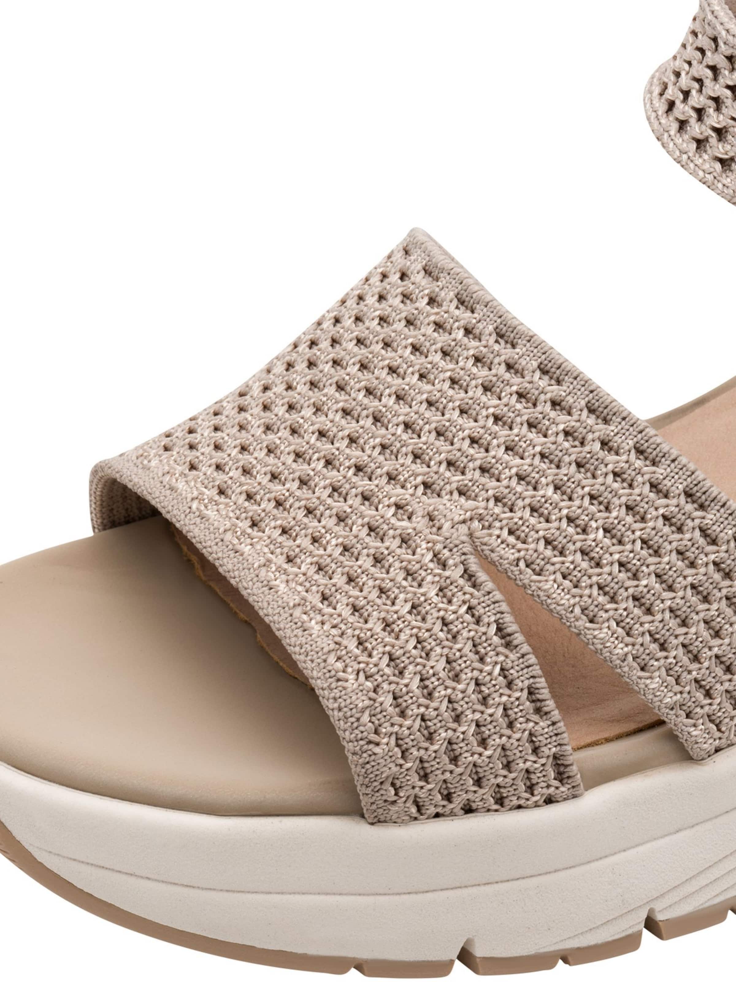 Tamaris Sandal in Beige
