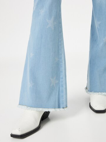 Flared Jeans di Nasty Gal in blu