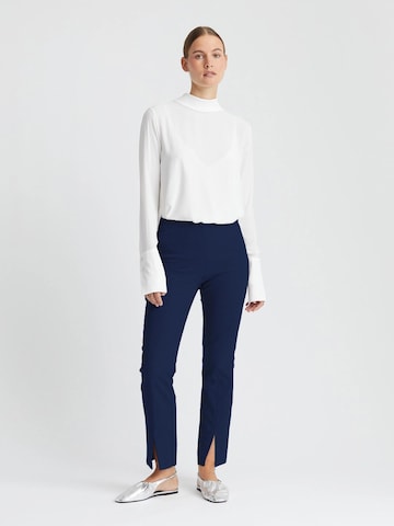 Minx Pants 'EVERLY' in Blue: front
