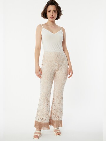 Ana Alcazar Bootcut Hose 'Zakira' in Beige