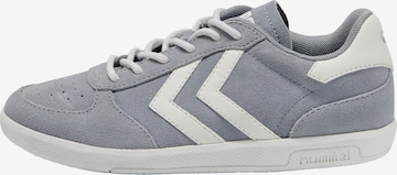 Hummel Sneakers in Grijs: voorkant