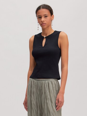 EDITED Top 'Hadia' in Schwarz: Vorderseite